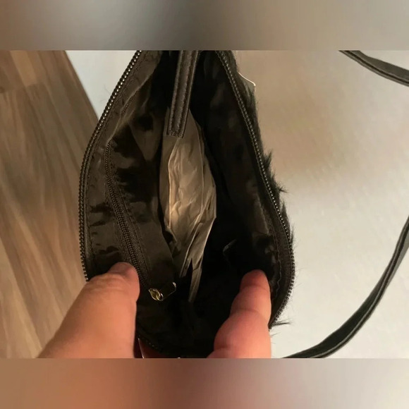 Rue 21 Y2K black faux fur crossbody small purse-NWT - Picture 3 of 6